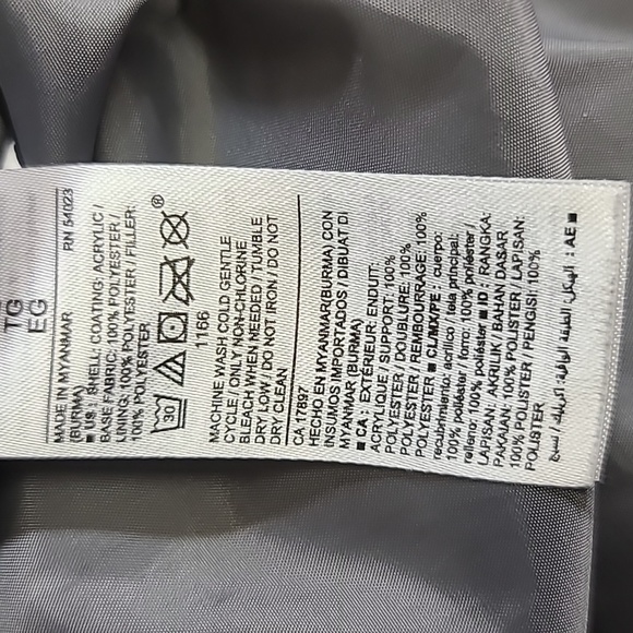 Old Navy quilted gray vest - Picture 8 of 8